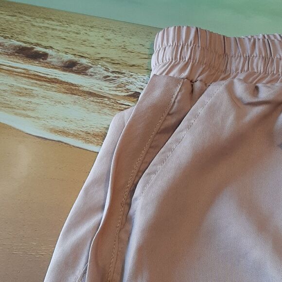 NWT Sarin Mathews workout shorts with soft & breathable Size XXL - Picture 4 of 11